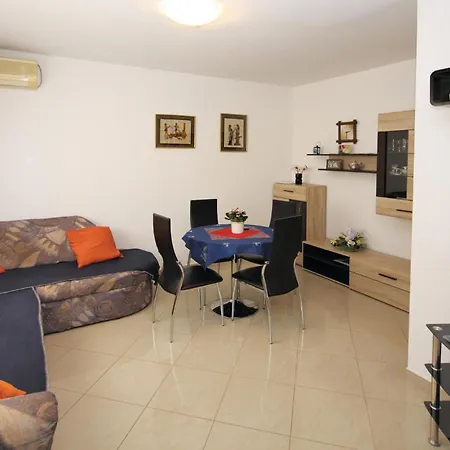 Apartman Awesome In With Wifi Póla
